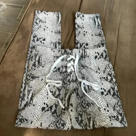 David Lerner Parker lace up leggings - Picture 3 of 7